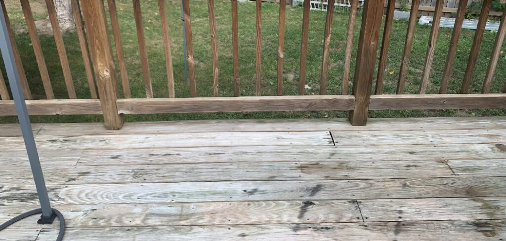 How to Clean Front Porch Wood