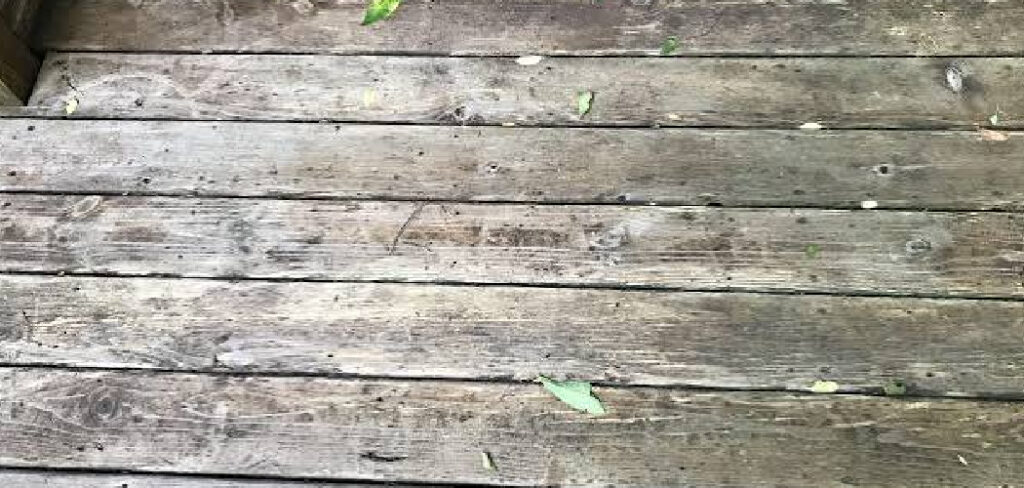 How to Clean Mildew From Wood Furniture