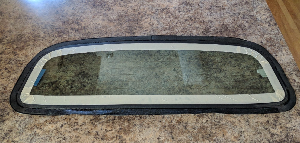 How to Glue Glass to Wood