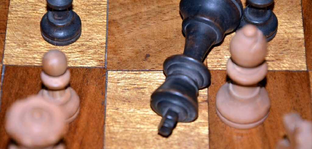 How to Make Wooden Chess Pieces