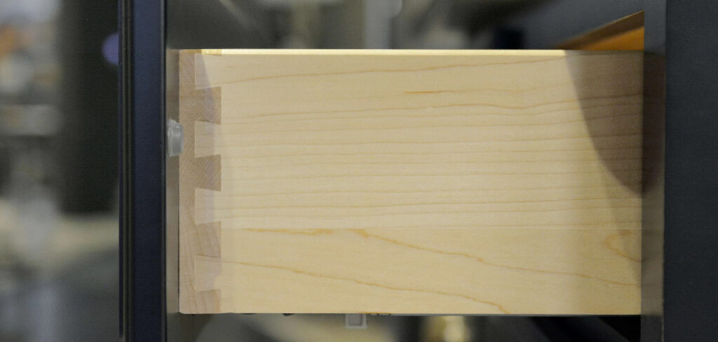 How to Make a Drawer With Dovetail Joints