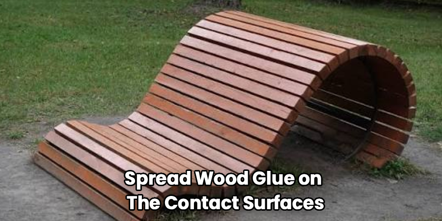 Spread Wood Glue on
The Contact Surfaces